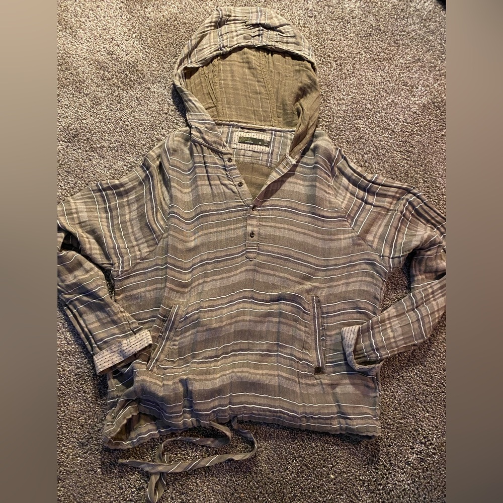 Prana Light Weight Pullover Size Medium - image 1